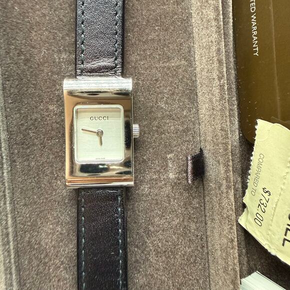 Vintage Gucci 2300L Swiss Made Womens Quartz Watch Silver Dial Leather Band main image 4